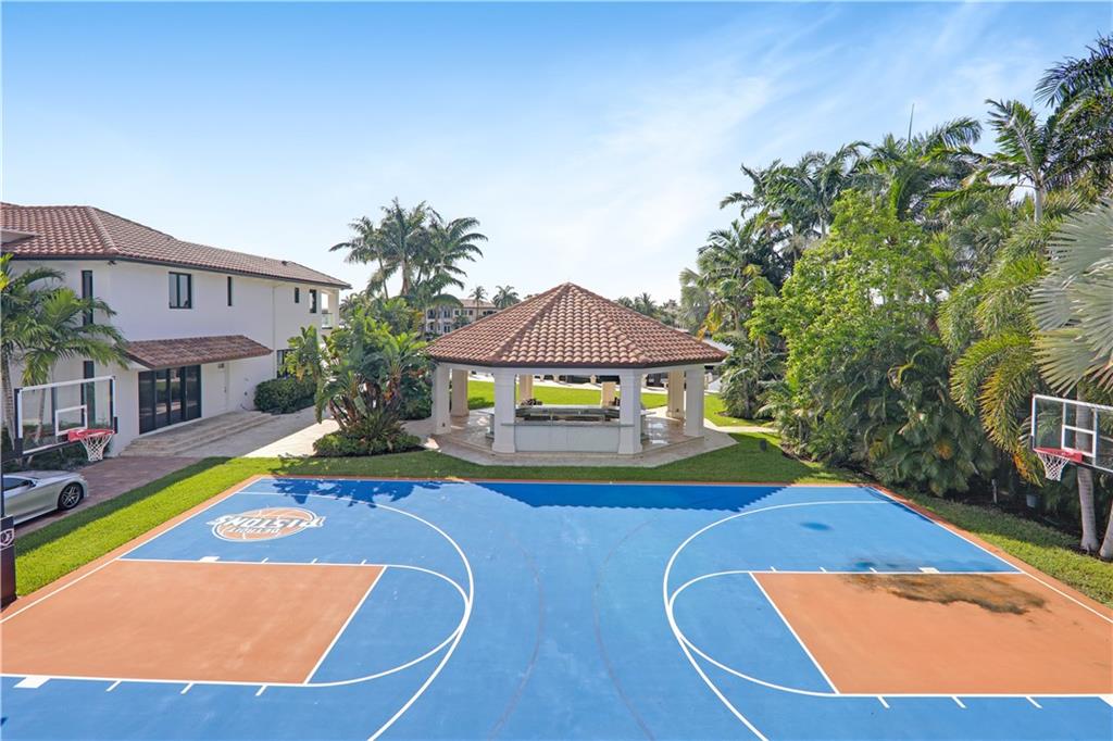 SEA RANCH LAKES - Residential