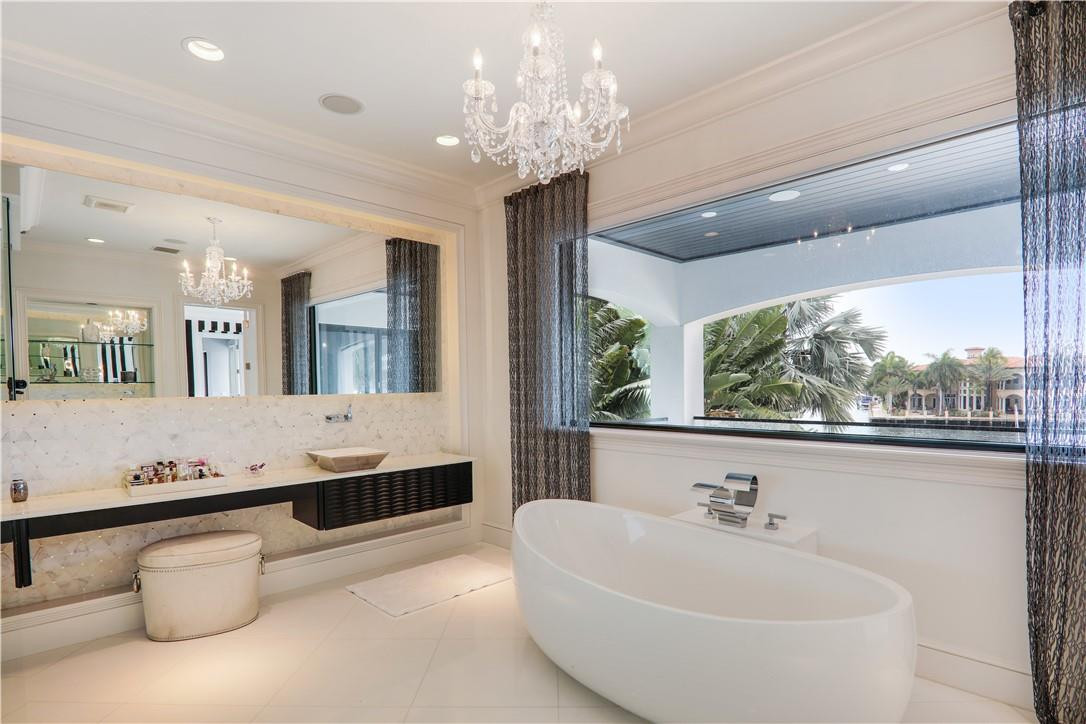 SEA RANCH LAKES - Residential