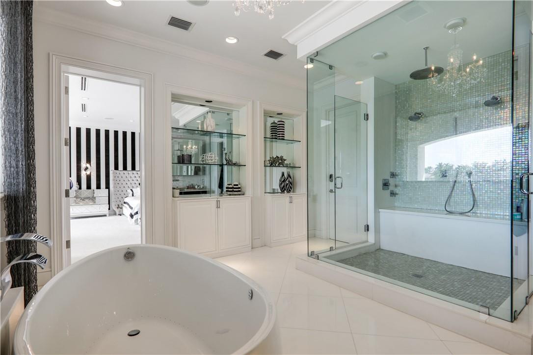 SEA RANCH LAKES - Residential