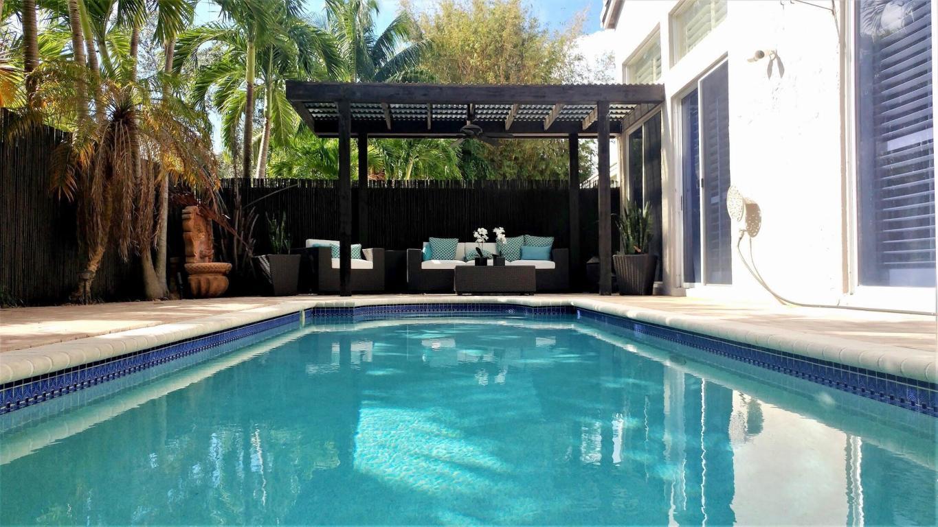 CLASSICS AT BEAR LAKES - Residential Lease