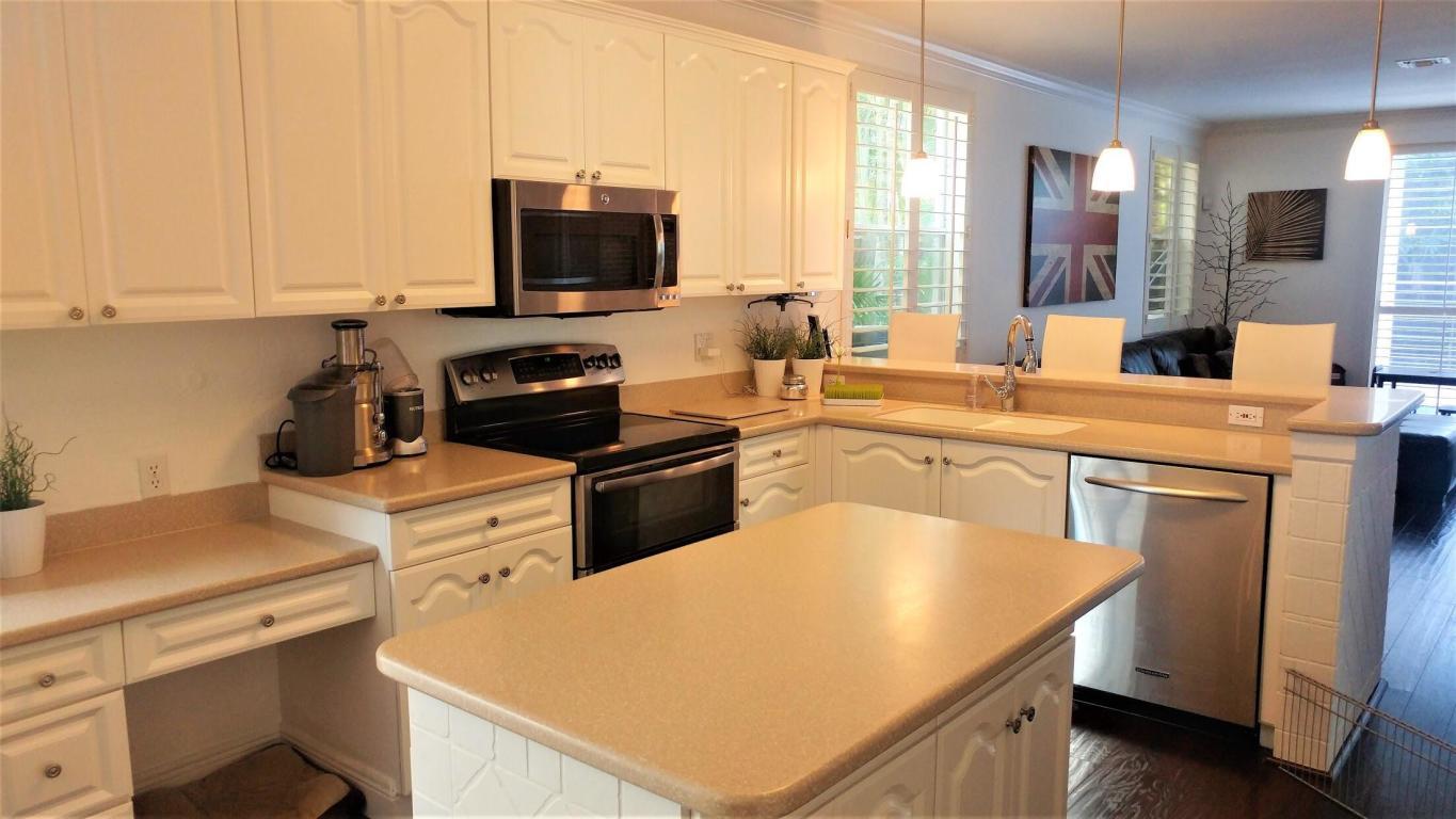 CLASSICS AT BEAR LAKES - Residential Lease