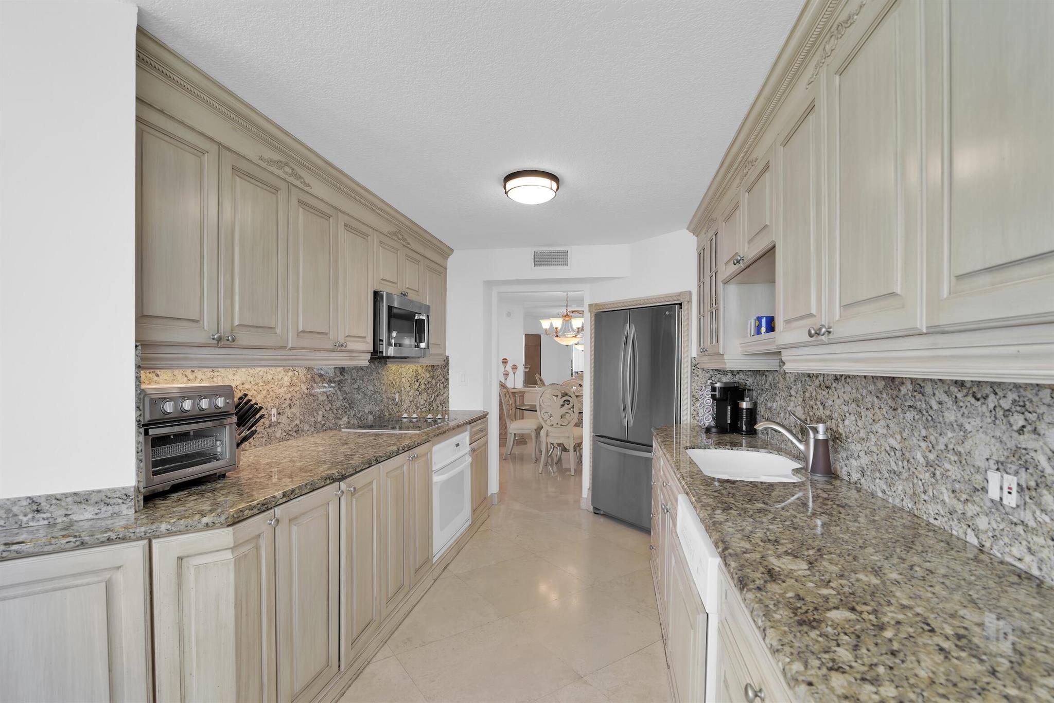 CHALFONTE CONDO - Residential Lease