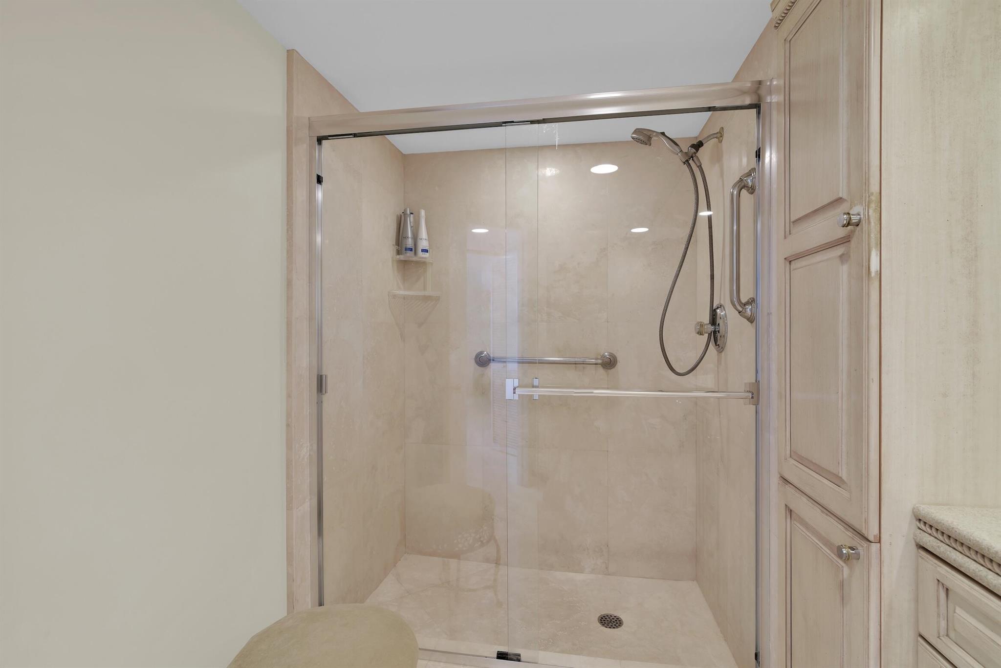 CHALFONTE CONDO - Residential Lease