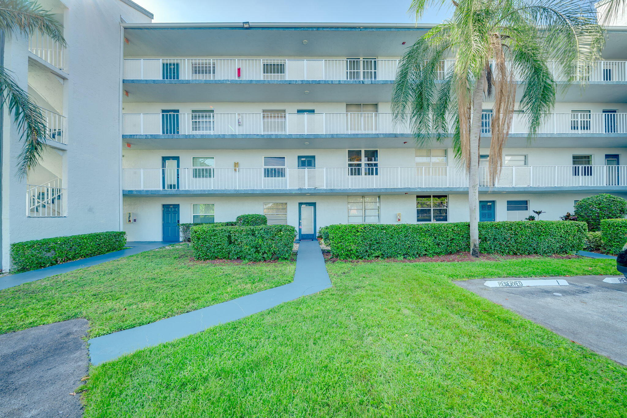 7608 NW 18th Street Unit 202