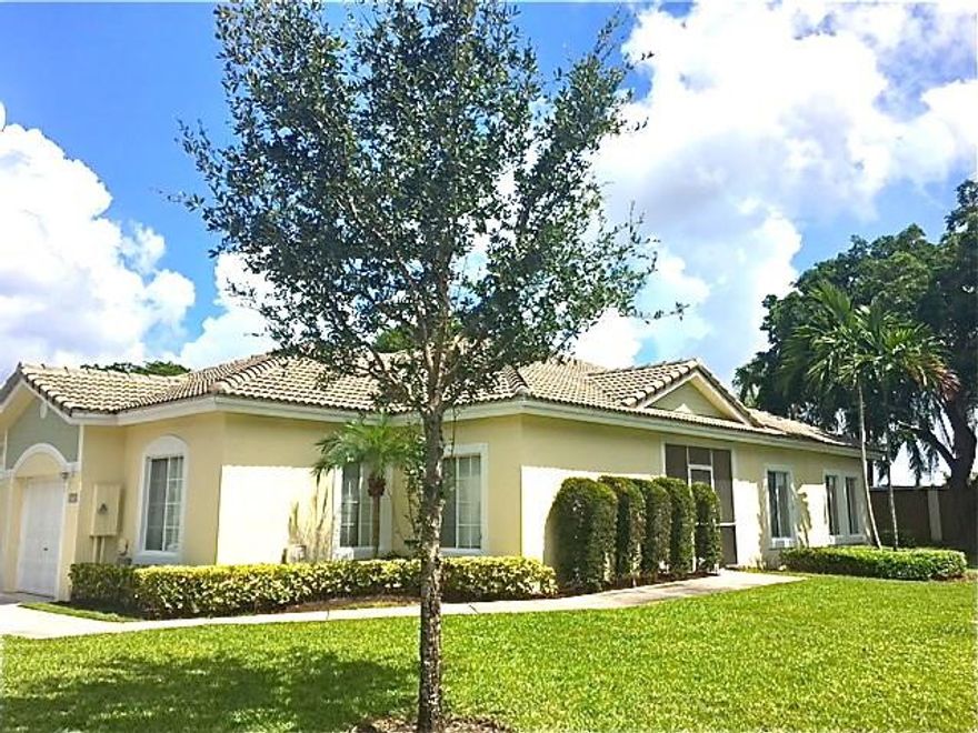 BEAUTIFUL, UPDATED CORNER UNIT IN THE WATERWAYS WITH EXTRA LARGE YARD!  NEUTRAL COLORS THROUGHOUT.  OPEN AND SPACIOUS FLOOR PLAN, WITH PLENTY OF WINDOWS FOR BRIGHT, NATURAL LIGHT. GRANITE COUNTERTOPS IN KITCHEN AND BATHROOMS, TILE FLOORS IN MAIN LIVING AREAS. SCREENED IN PATIO OFF MASTER BEDROOM, OPEN PATIO OFF MAIN LIVING AREA. FULL SIZED W/D IN UNIT. 24 HOUR MANNED GATE, 2 LARGE SWIMMING POOLS, TENNIS, RECREATION AREAS, CHILDS PLAY AREAS.  THIS VILLA ALSO OFFERED FOR ANNUAL RENTAL MLS F100750067