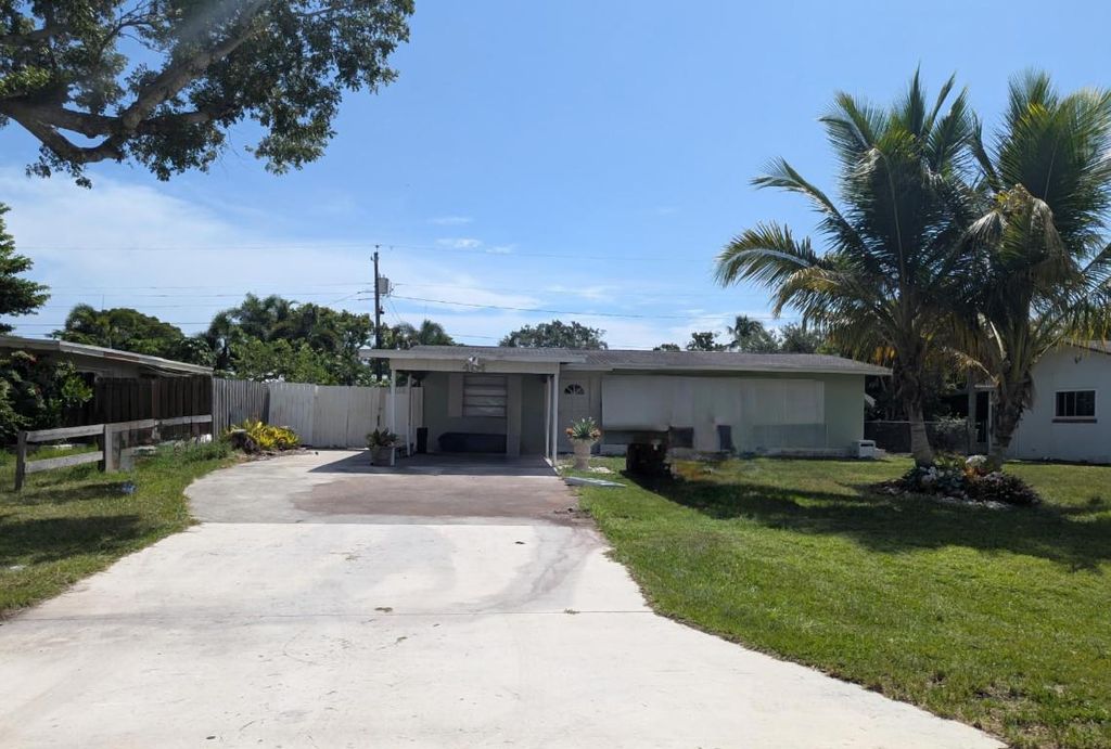 Photo of 404 Philadelphia Drive, Jupiter, FL 33458 (MLS # R11118649)