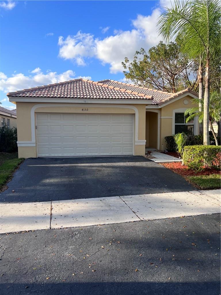 4153 Pine Ridge Ln