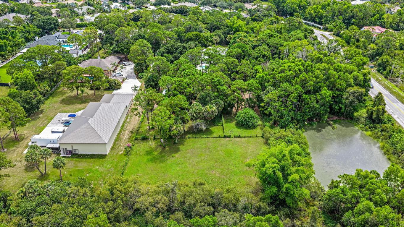 Island Country - Land