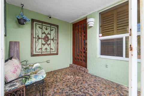 Tiny photo for 101 SE 14th Street, Pompano Beach, FL 33060 (MLS # B26022680)