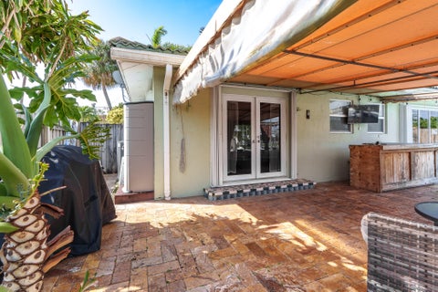 Tiny photo for 101 SE 14th Street, Pompano Beach, FL 33060 (MLS # B26022680)