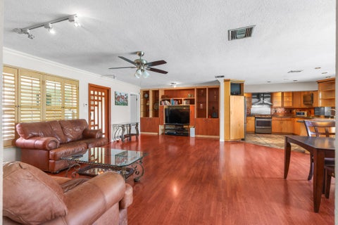 Tiny photo for 101 SE 14th Street, Pompano Beach, FL 33060 (MLS # B26022680)
