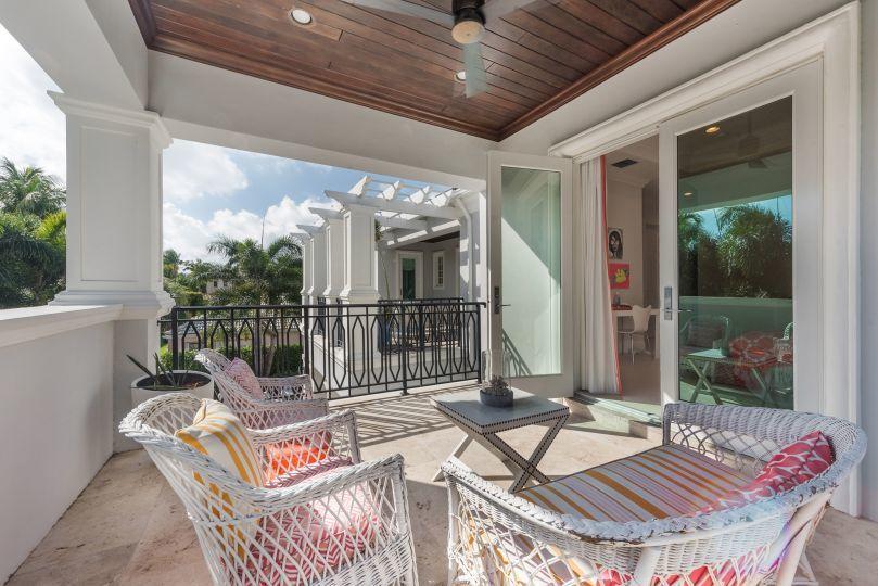 ROYAL PALM YACHT & COUNTRY CLUB - Residential