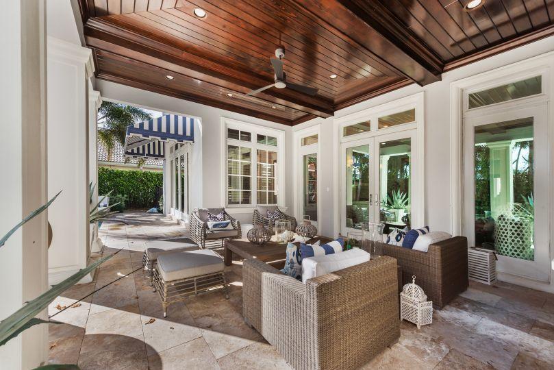 ROYAL PALM YACHT & COUNTRY CLUB - Residential