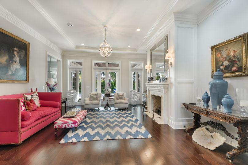 ROYAL PALM YACHT & COUNTRY CLUB - Residential