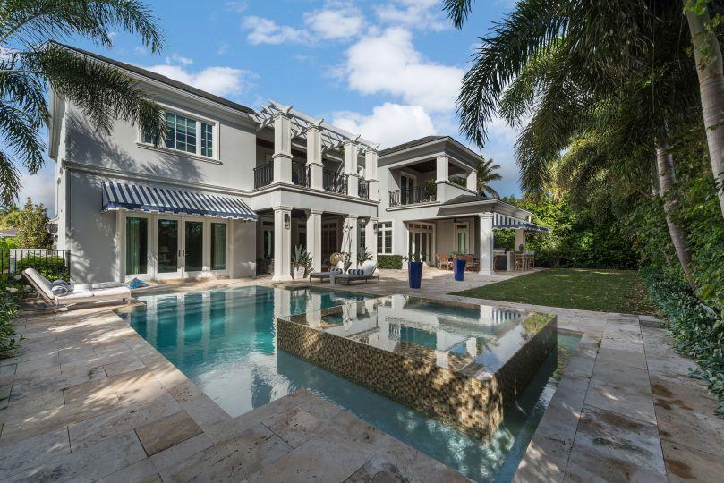 ROYAL PALM YACHT & COUNTRY CLUB - Residential