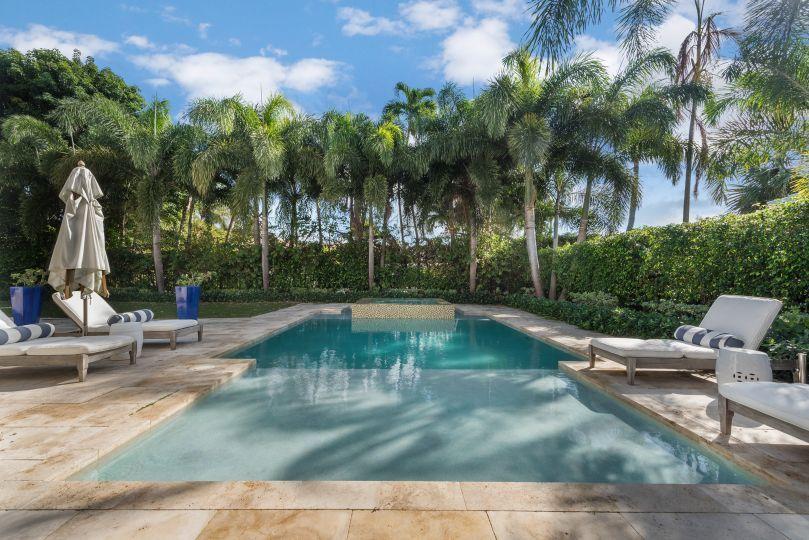 ROYAL PALM YACHT & COUNTRY CLUB - Residential