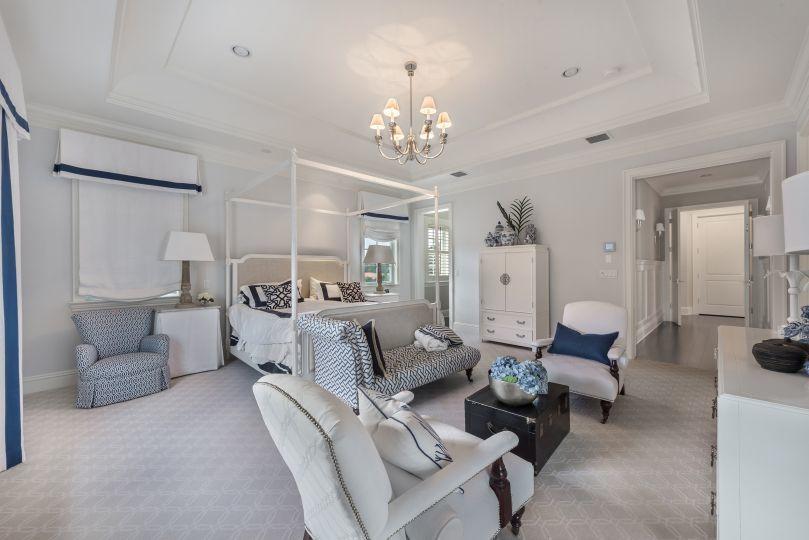 ROYAL PALM YACHT & COUNTRY CLUB - Residential