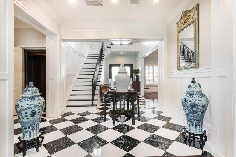 ROYAL PALM YACHT & COUNTRY CLUB - Residential