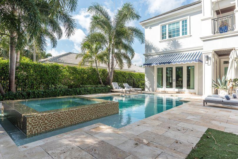 ROYAL PALM YACHT & COUNTRY CLUB - Residential