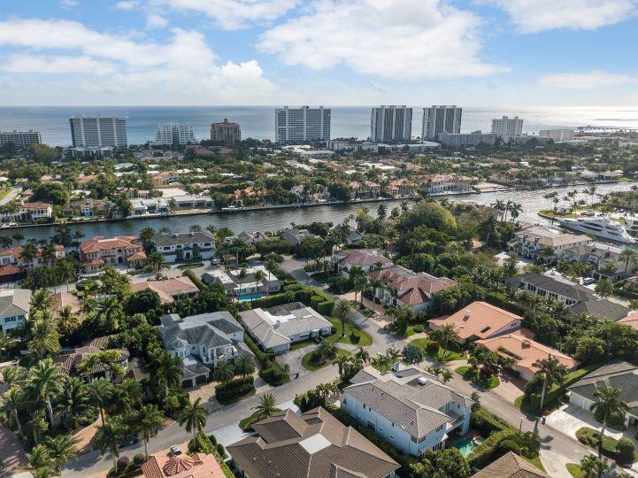 ROYAL PALM YACHT & COUNTRY CLUB - Residential