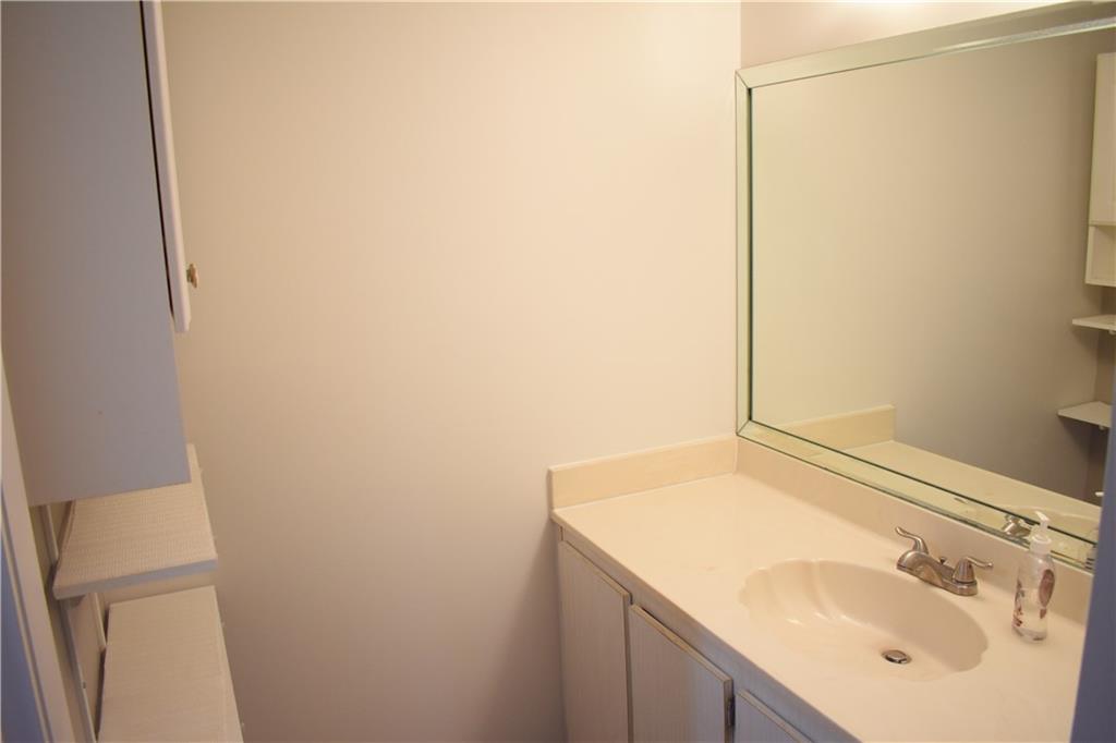 River Reach #4 Condo - Residential Lease