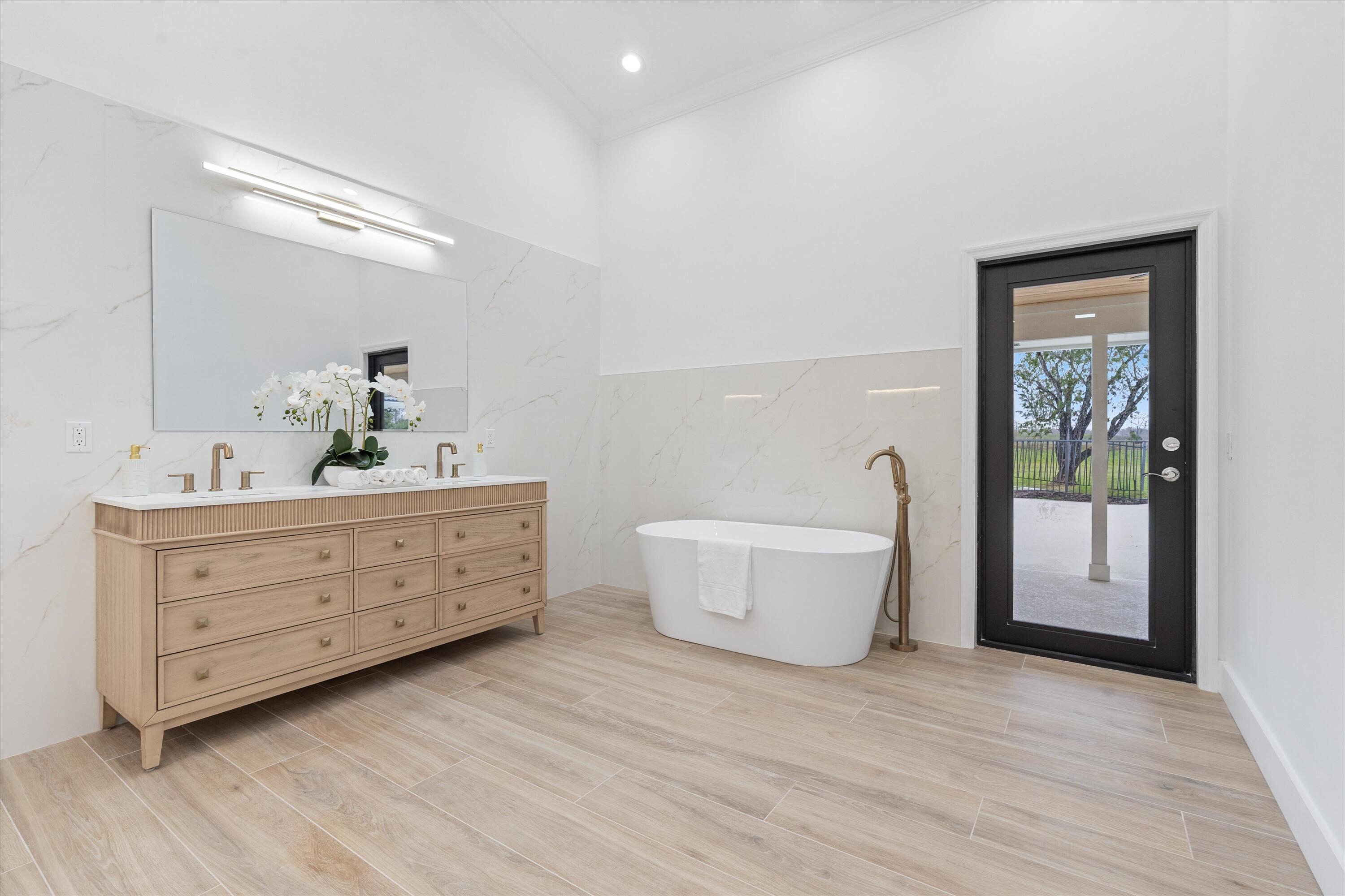 PGA RESORT COMMUNITY- MARLWOOD ESTATES - Residential