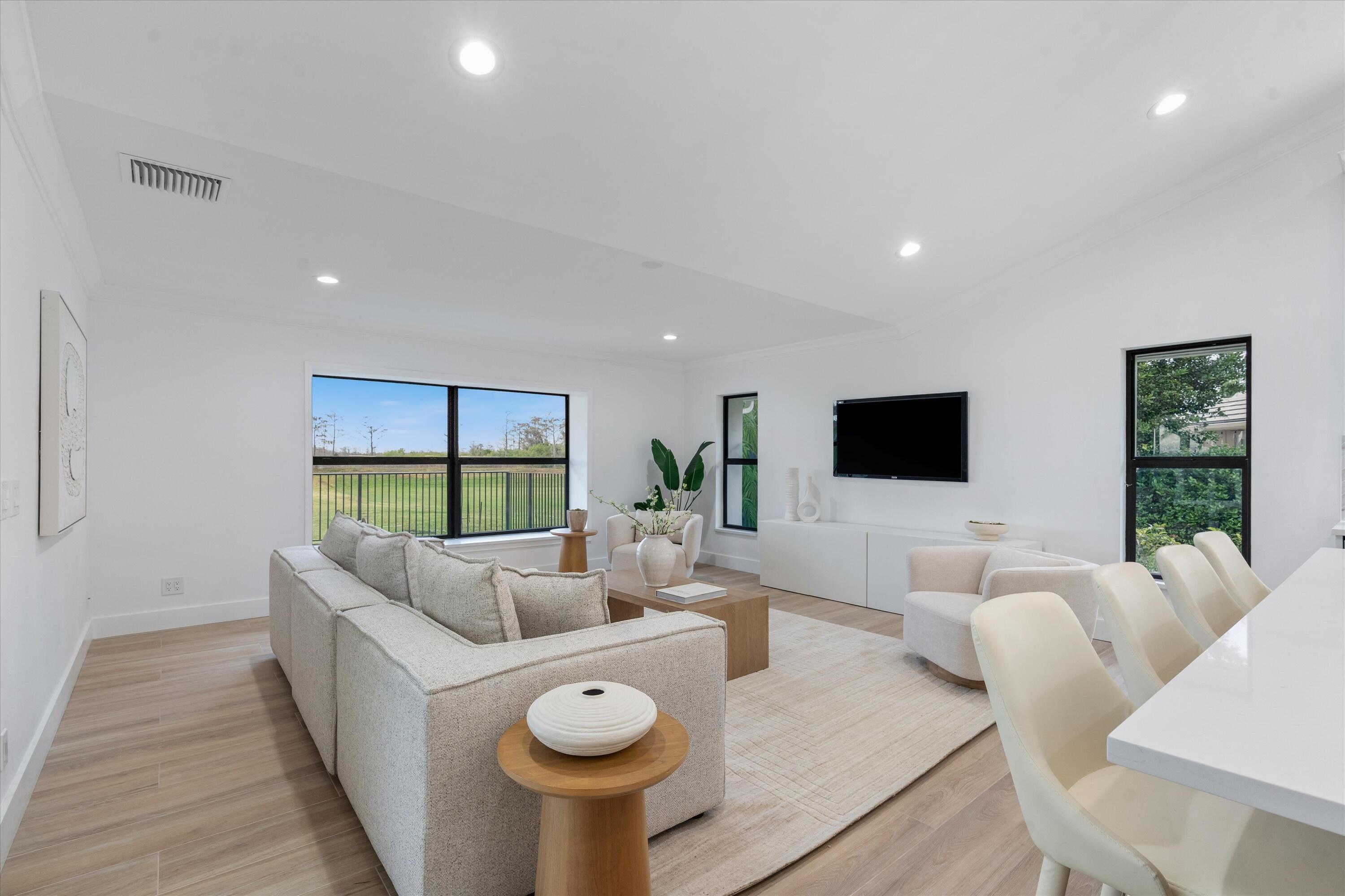 PGA RESORT COMMUNITY- MARLWOOD ESTATES - Residential