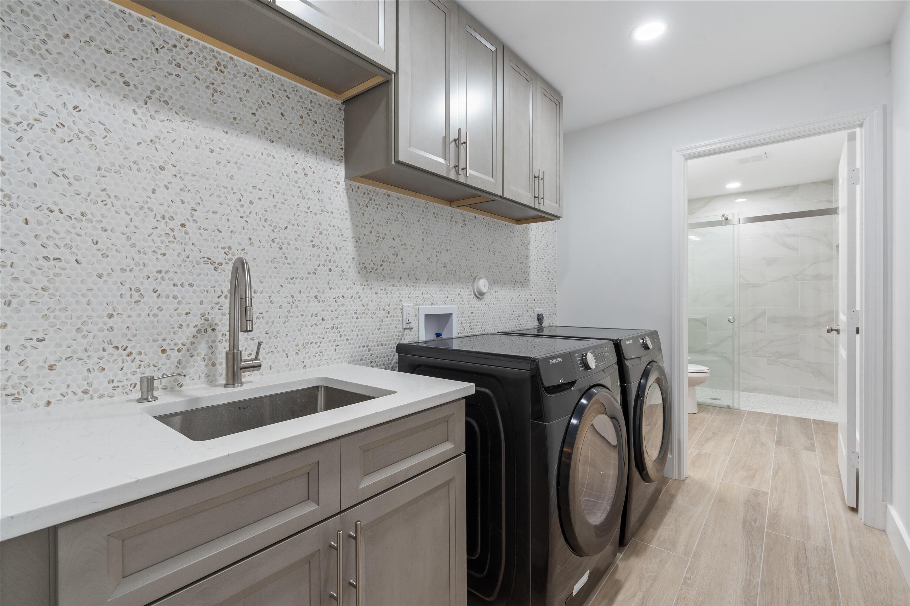 PGA RESORT COMMUNITY- MARLWOOD ESTATES - Residential