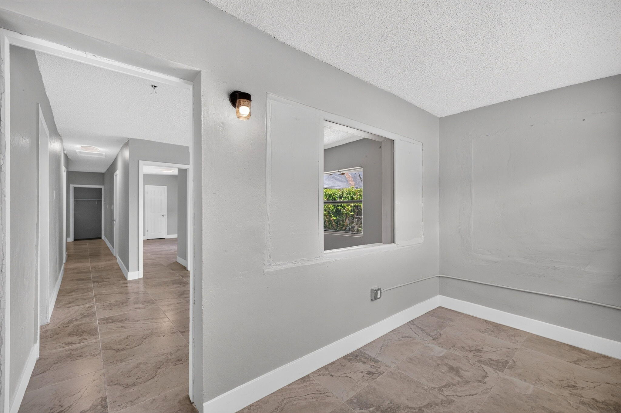 2731 NW 6TH Court