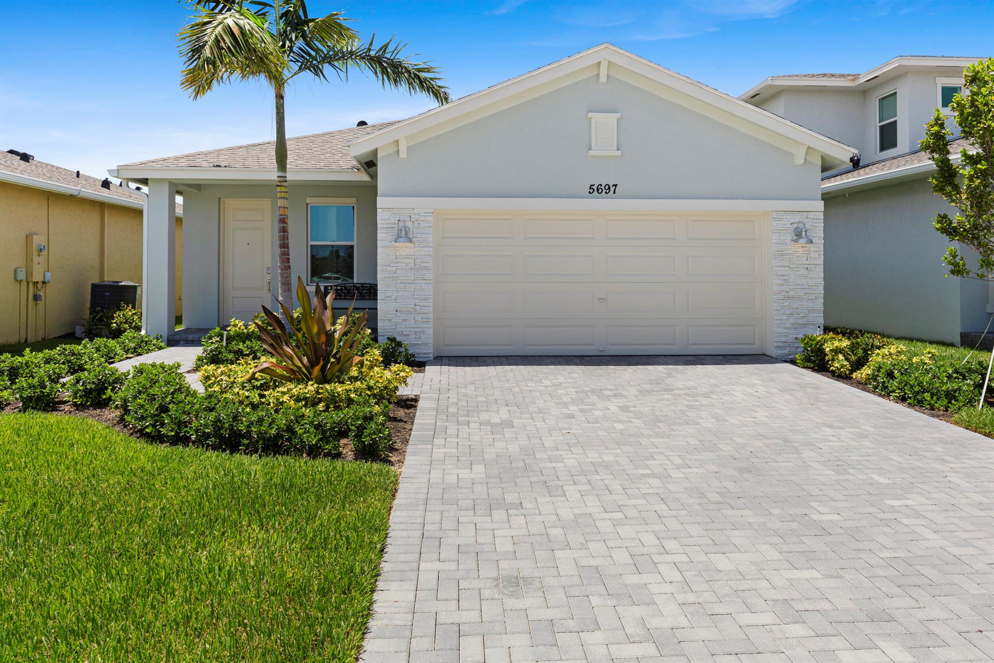 5697 Graceful Way