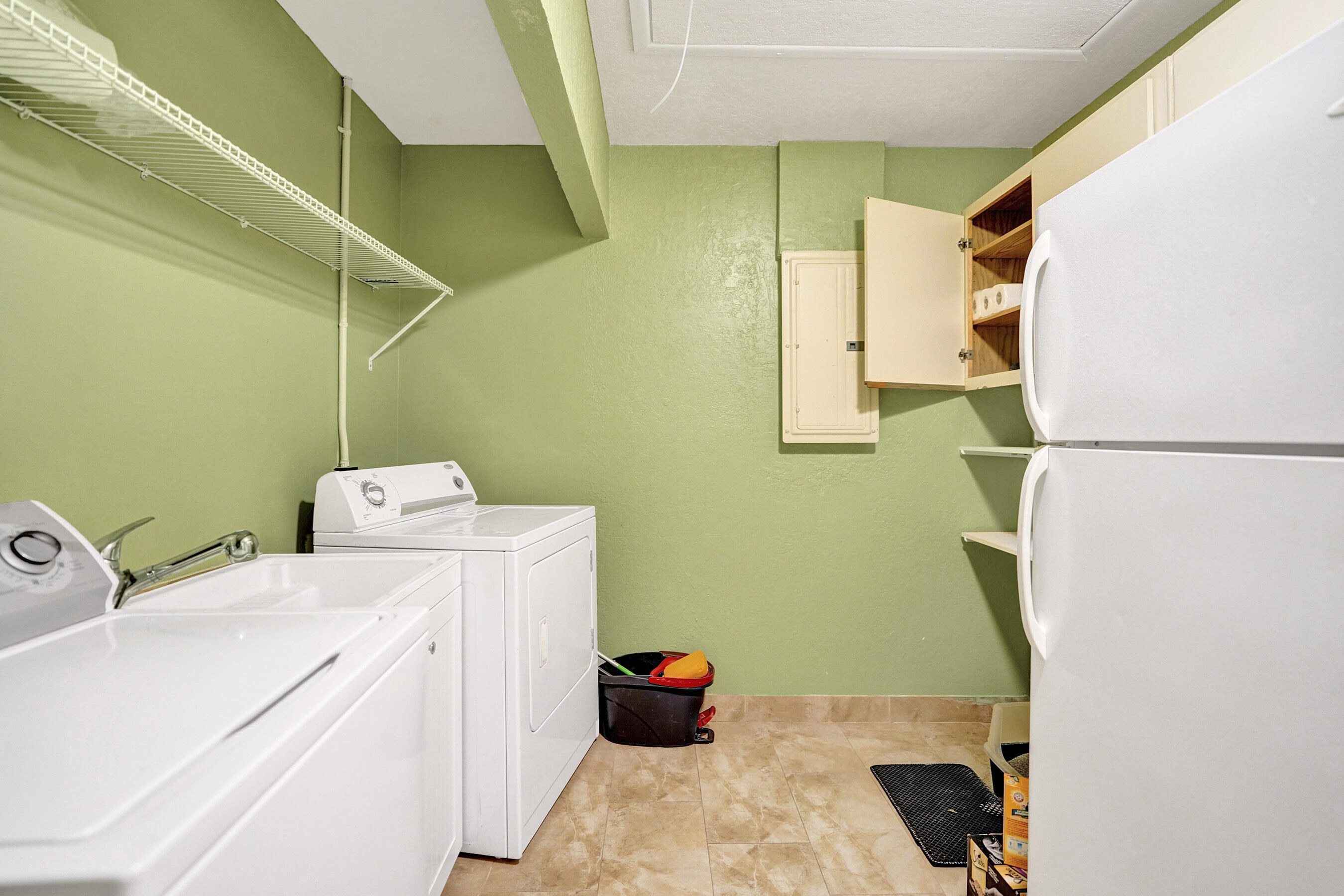 CONCEPT HOMES OF LANTANA 2 - Residential