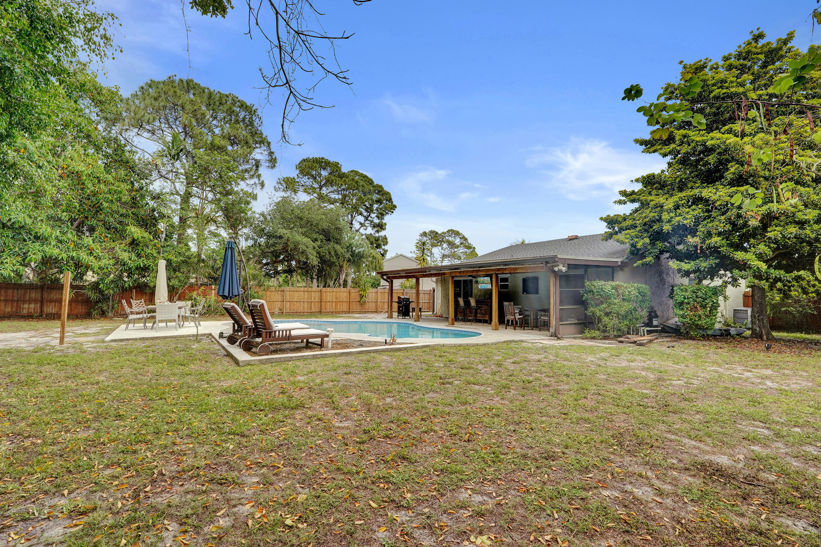 CONCEPT HOMES OF LANTANA 2 - Residential