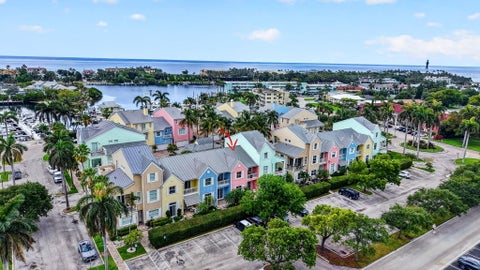 Tiny photo for 2860 Marina Circle, Lighthouse Point, FL 33064 (MLS # B26026706)