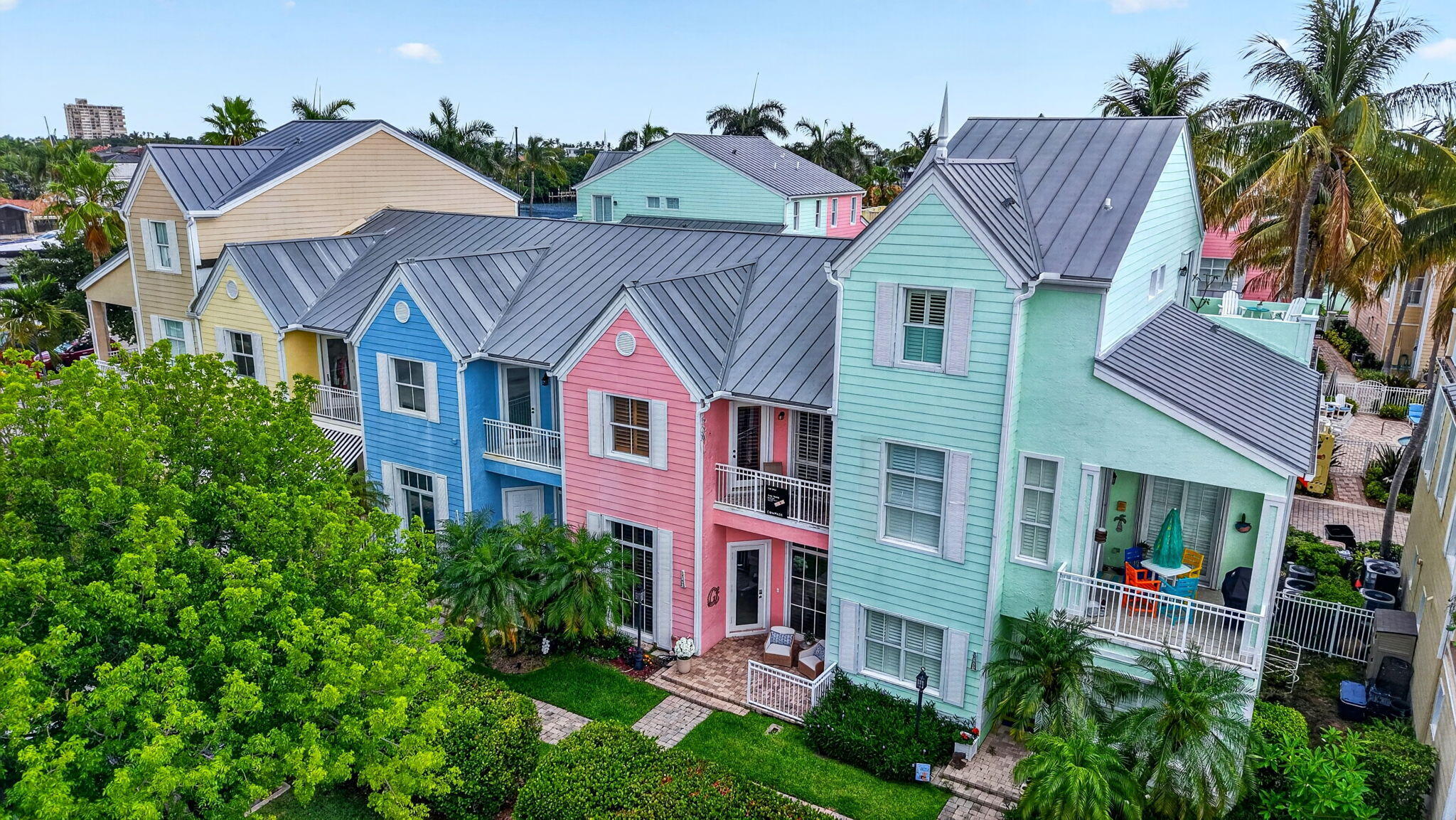LIGHTHOUSE POINT 2 SEC - Residential