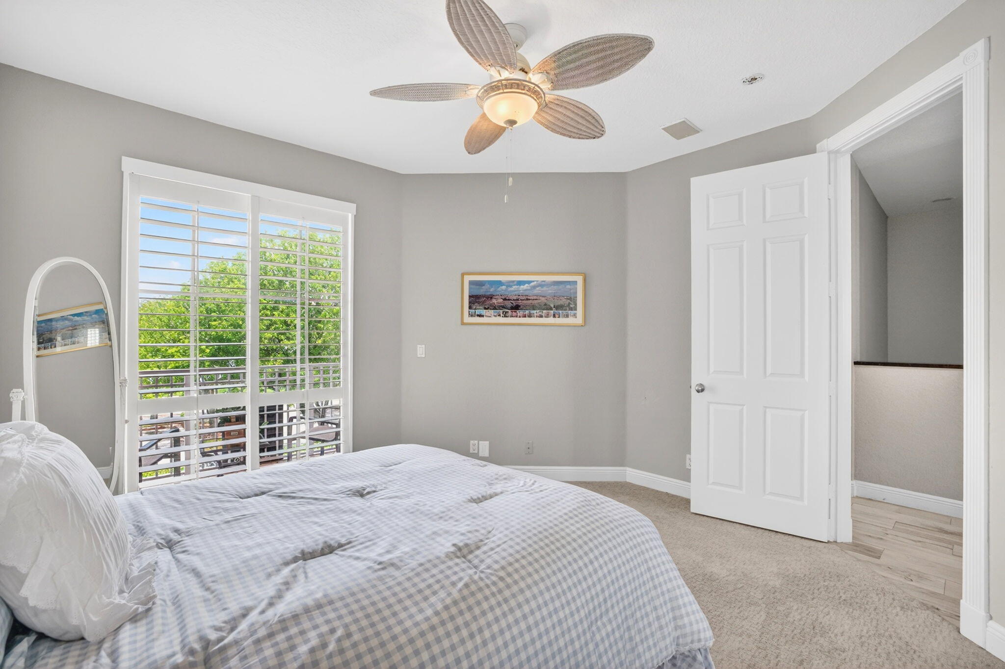 LIGHTHOUSE POINT 2 SEC - Residential