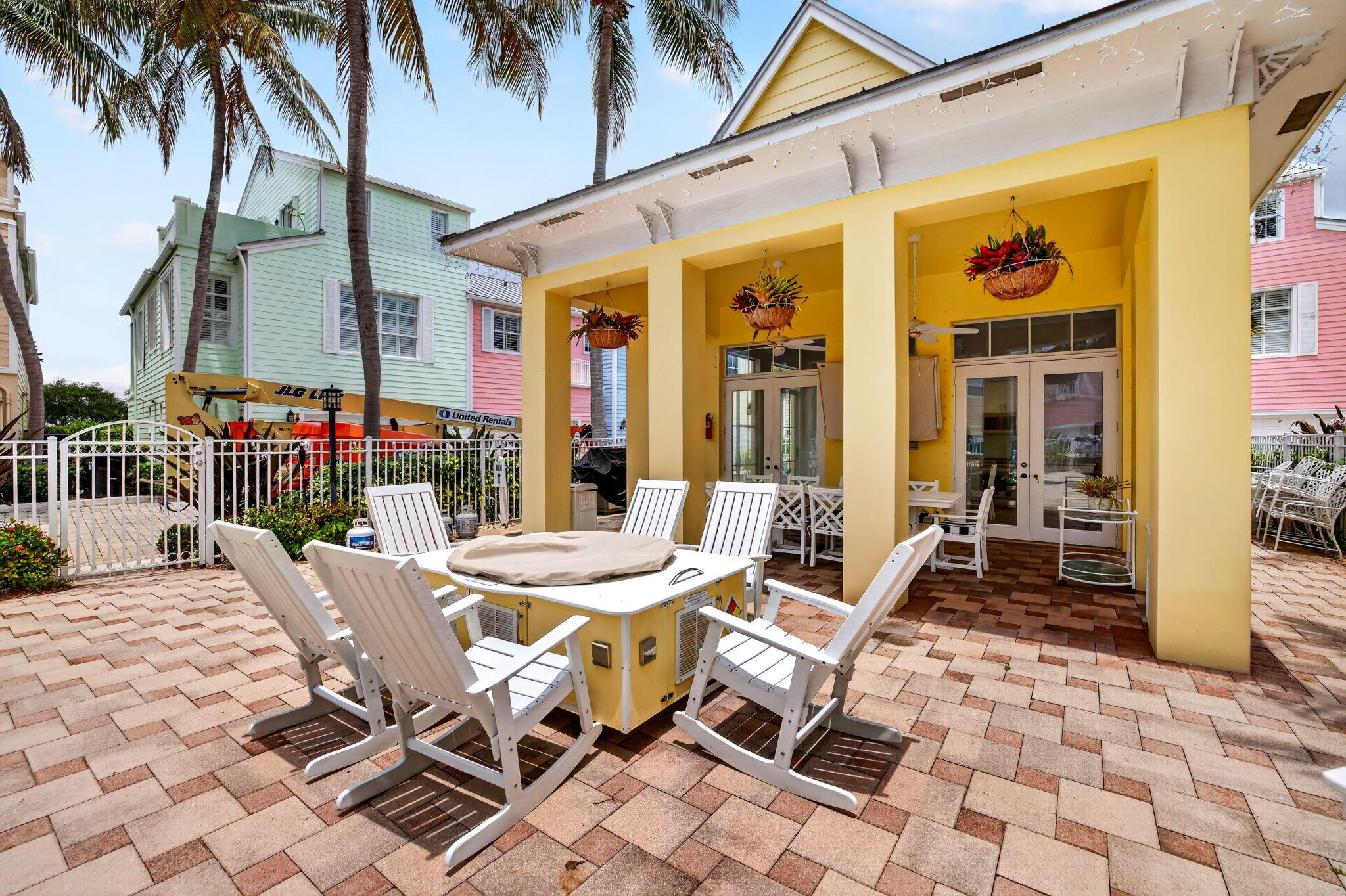 LIGHTHOUSE POINT 2 SEC - Residential