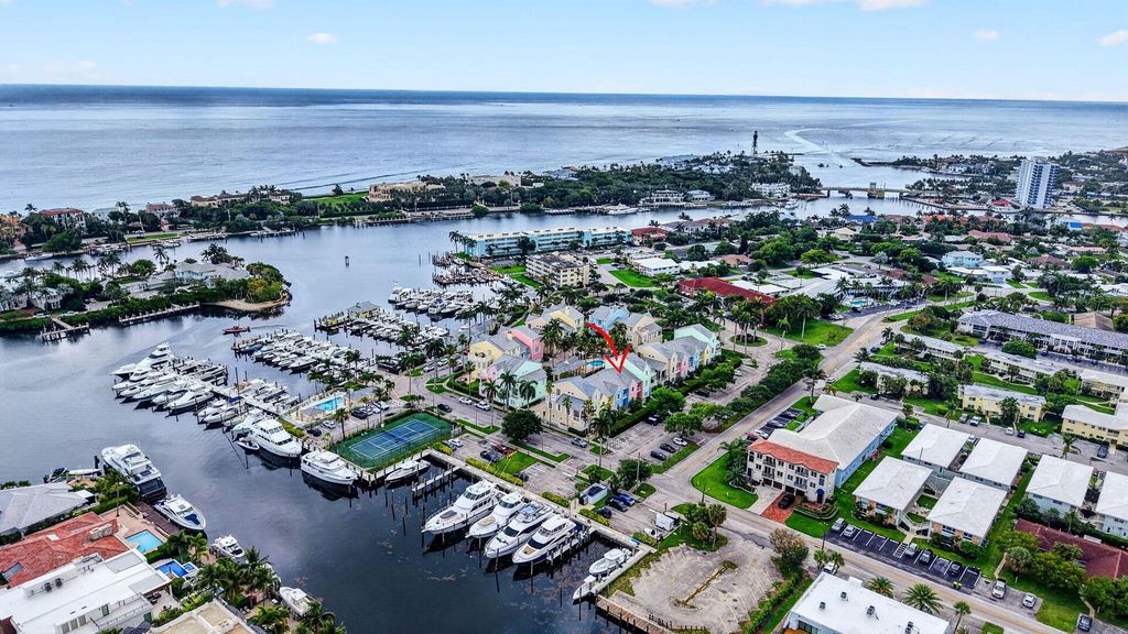 Photo of 2860 Marina Circle, Lighthouse Point, FL 33064 (MLS # B26026706)