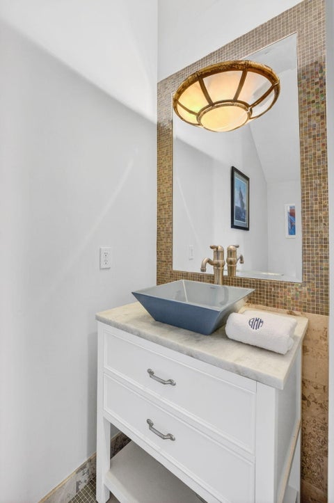 Tiny photo for 2860 Marina Circle, Lighthouse Point, FL 33064 (MLS # B26026706)