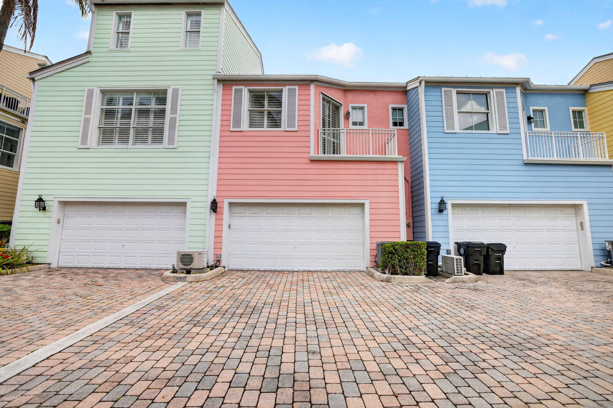 LIGHTHOUSE POINT 2 SEC - Residential