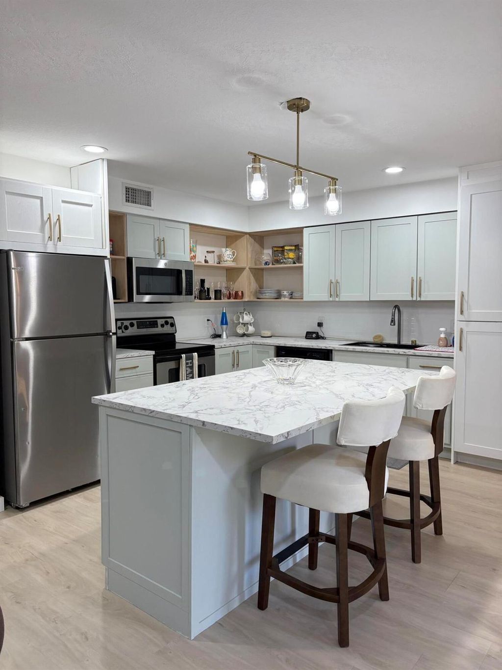 Photo of 5631 Coach House Circle #B, Boca Raton, FL 33486 (MLS # R11115113)