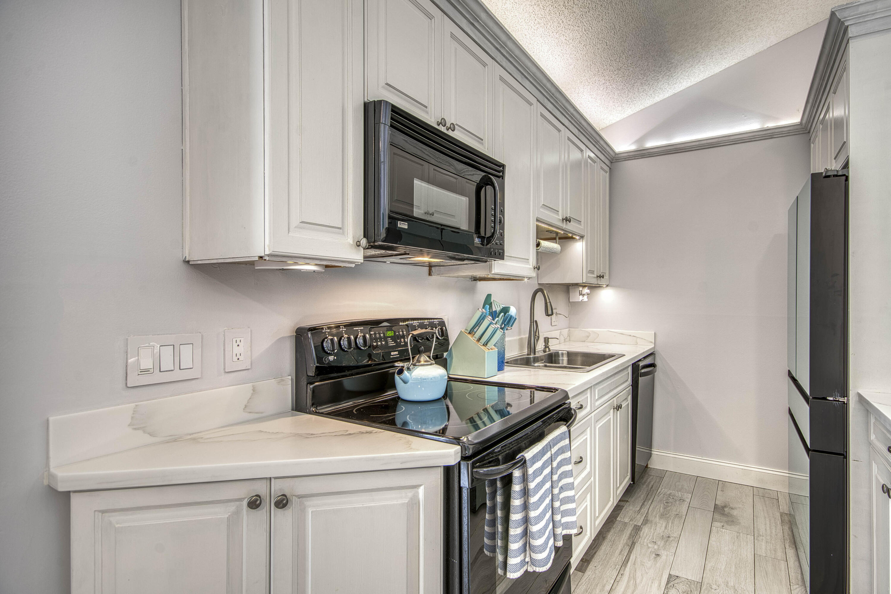 Westwood Lakes - Residential