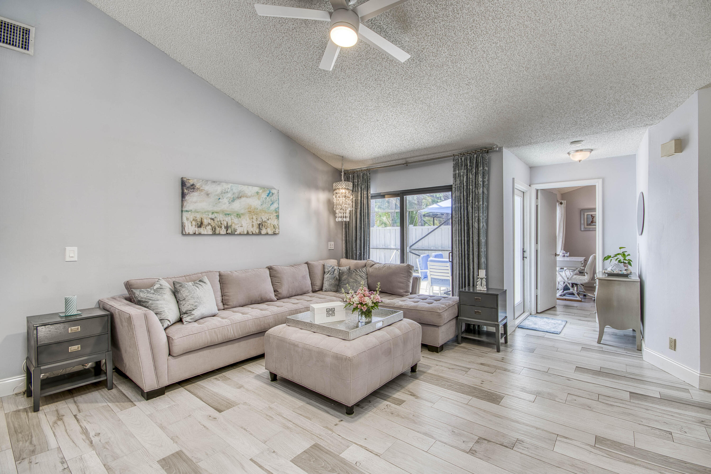 Westwood Lakes - Residential