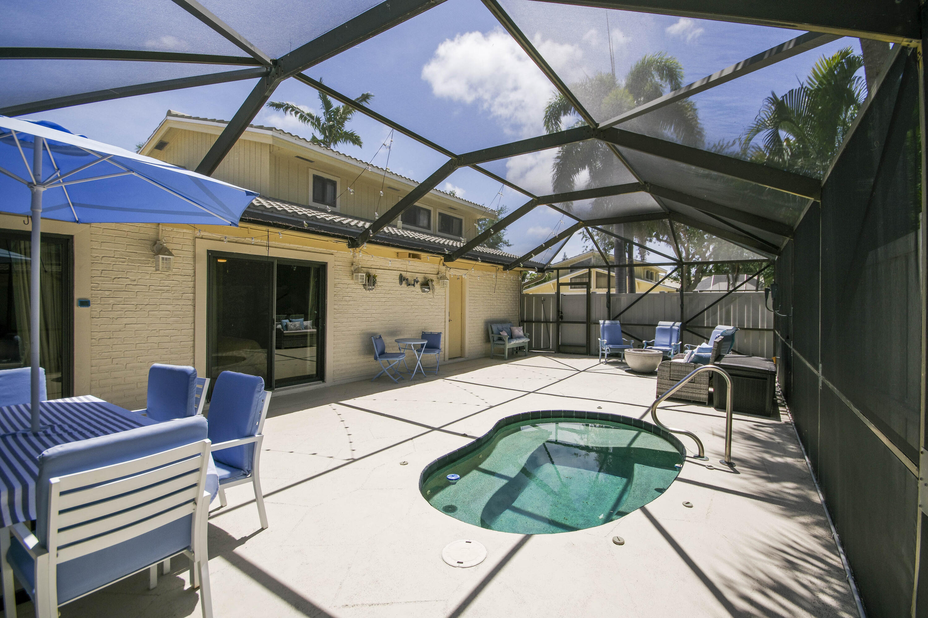 Westwood Lakes - Residential