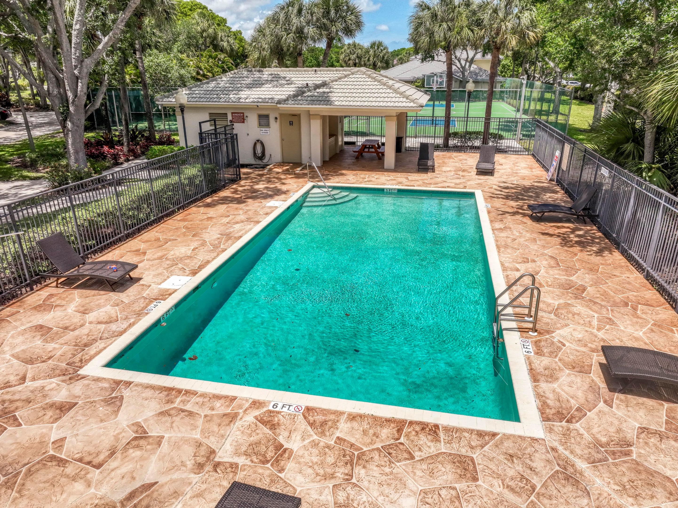 Westwood Lakes - Residential
