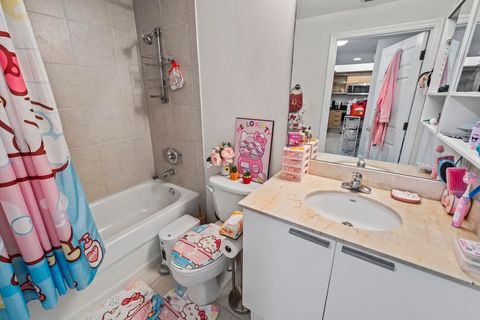 Tiny photo for 140 S Dixie Highway #512, Hollywood, FL 33020 (MLS # B26013006)