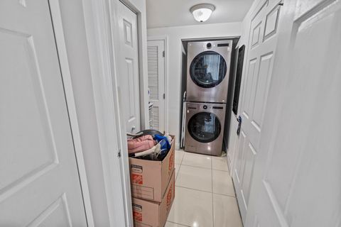 Tiny photo for 140 S Dixie Highway #512, Hollywood, FL 33020 (MLS # B26013006)