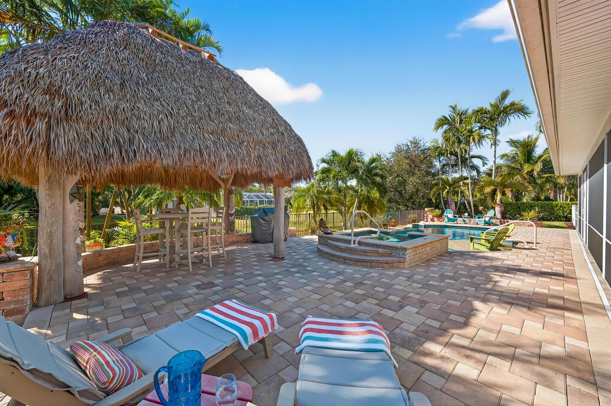 PORTAGE COVE - Residential