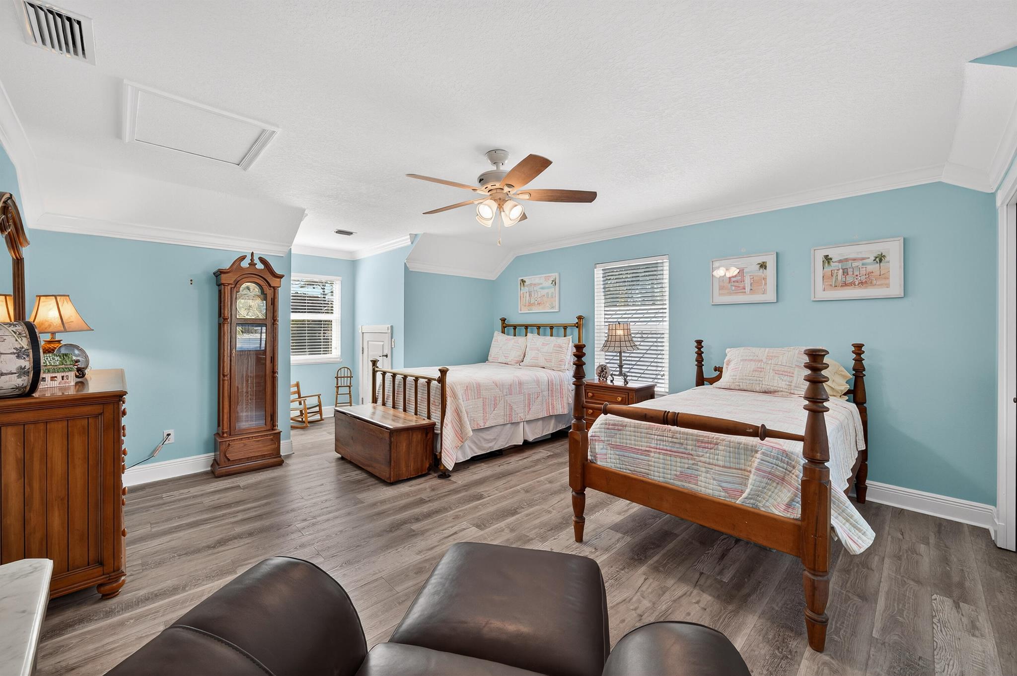 PORTAGE COVE - Residential