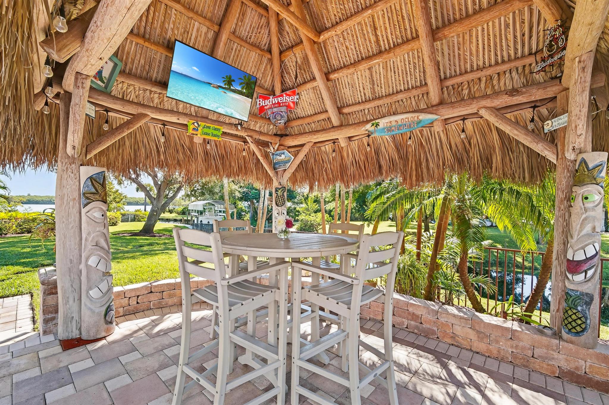 PORTAGE COVE - Residential