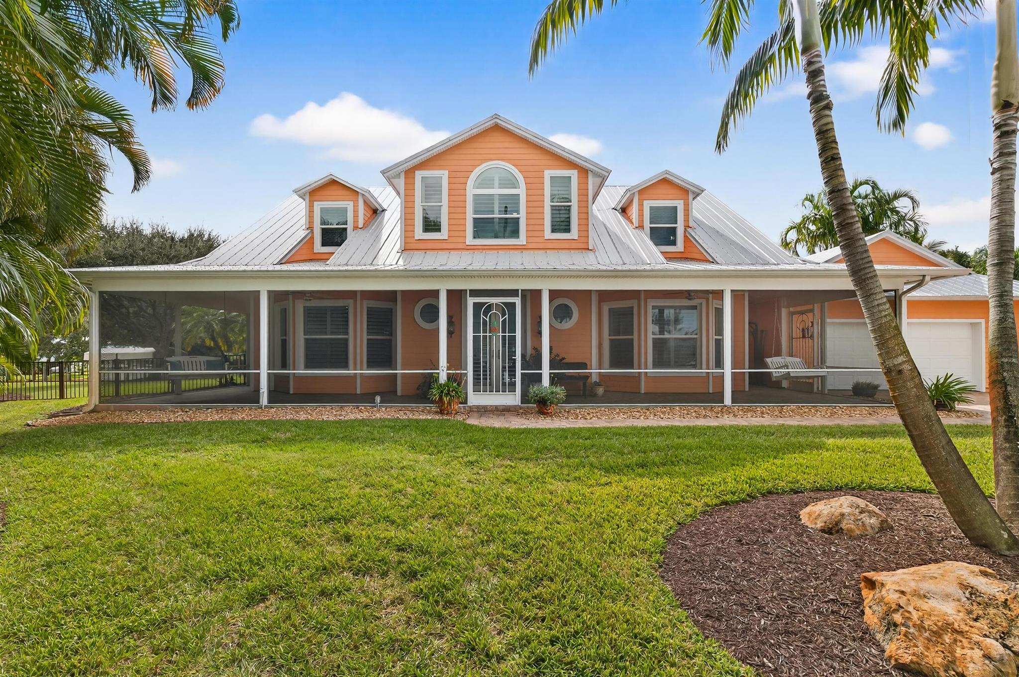 PORTAGE COVE - Residential